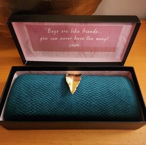 New suede CLUTCH, hunter green